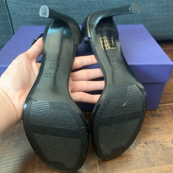 BRAND NEW Stuart Weitzman Signature Heels - Picture 2 of 7